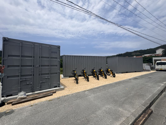 壁、天井、床、扉全てサンドイッチ構造